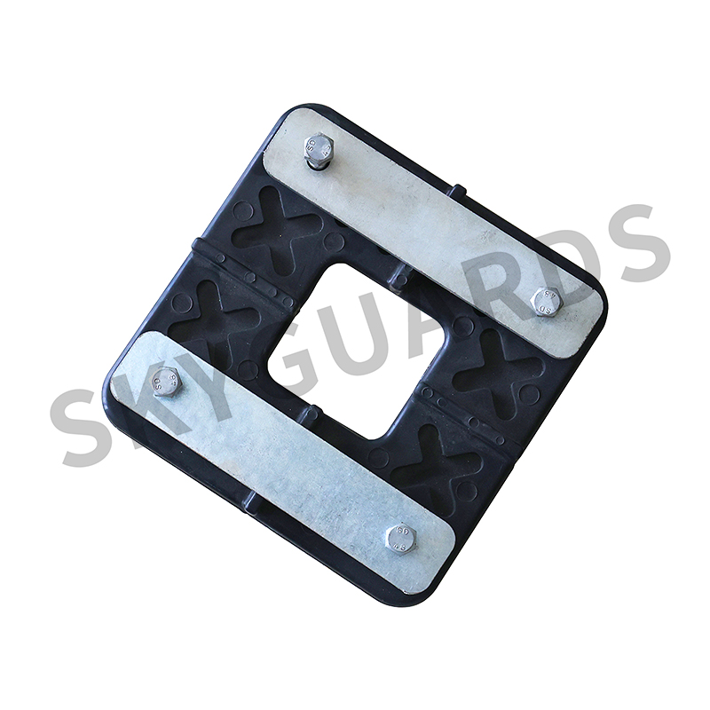 Four-Way Urethane Connector For Ground Protection Mats